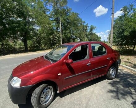 Красный Рено Логан, объемом двигателя 1.4 л и пробегом 300 тыс. км за 3000 $, фото 3 на Automoto.ua