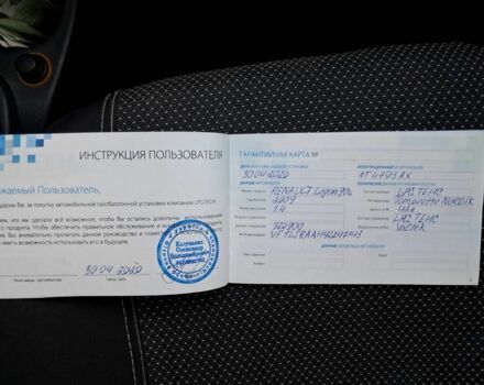 Красный Рено Логан, объемом двигателя 1.4 л и пробегом 152 тыс. км за 4499 $, фото 16 на Automoto.ua