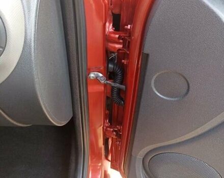 Красный Рено Логан, объемом двигателя 1.4 л и пробегом 100 тыс. км за 4499 $, фото 47 на Automoto.ua