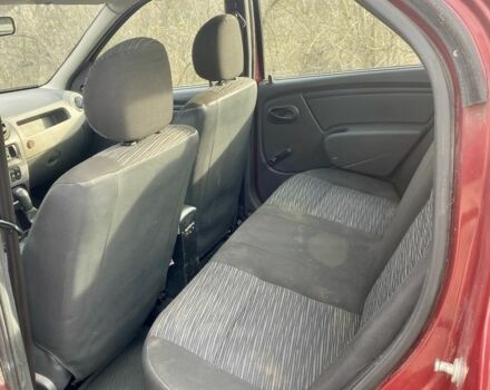 Красный Рено Логан, объемом двигателя 1.4 л и пробегом 179 тыс. км за 1850 $, фото 7 на Automoto.ua