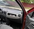 Красный Рено Логан, объемом двигателя 1.4 л и пробегом 244 тыс. км за 3000 $, фото 6 на Automoto.ua