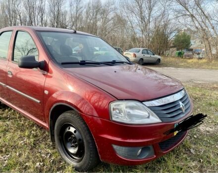 Красный Рено Логан, объемом двигателя 1.4 л и пробегом 179 тыс. км за 1850 $, фото 3 на Automoto.ua