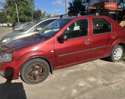 Рено Логан 2011 у Києві на Automoto.ua Червоний Рено Логан, об'ємом двигуна 1.6 л та пробігом 103 тис. км за 3000 $, фото 3 на Automoto.ua