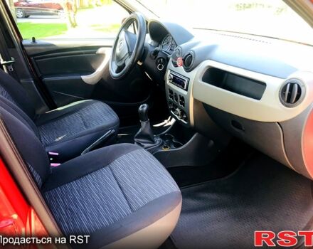 Красный Рено Логан, объемом двигателя 1.4 л и пробегом 189 тыс. км за 3850 $, фото 7 на Automoto.ua