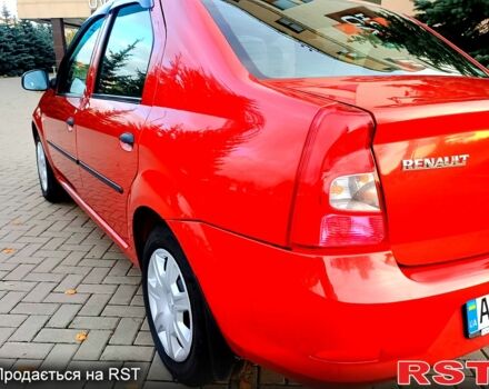 Красный Рено Логан, объемом двигателя 1.4 л и пробегом 130 тыс. км за 6450 $, фото 3 на Automoto.ua