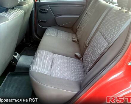 Красный Рено Логан, объемом двигателя 1.4 л и пробегом 130 тыс. км за 6450 $, фото 9 на Automoto.ua