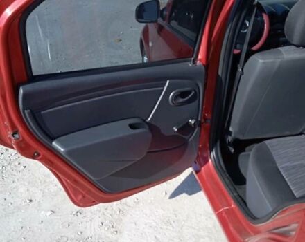 Красный Рено Логан, объемом двигателя 1.4 л и пробегом 120 тыс. км за 6000 $, фото 16 на Automoto.ua