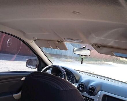 Красный Рено Логан, объемом двигателя 1.4 л и пробегом 120 тыс. км за 6000 $, фото 5 на Automoto.ua