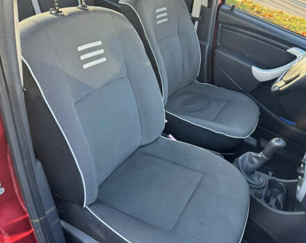 Червоний Рено Логан, об'ємом двигуна 1.6 л та пробігом 192 тис. км за 4200 $, фото 14 на Automoto.ua