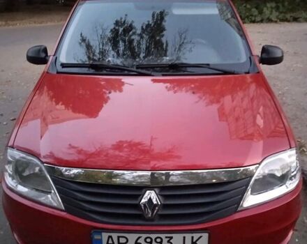 Красный Рено Логан, объемом двигателя 1.4 л и пробегом 120 тыс. км за 6000 $, фото 3 на Automoto.ua