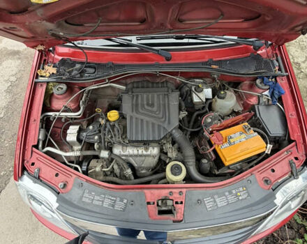 Красный Рено Логан, объемом двигателя 1.39 л и пробегом 73 тыс. км за 5300 $, фото 14 на Automoto.ua