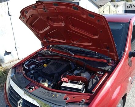 Красный Рено Логан, объемом двигателя 1.4 л и пробегом 120 тыс. км за 6000 $, фото 8 на Automoto.ua