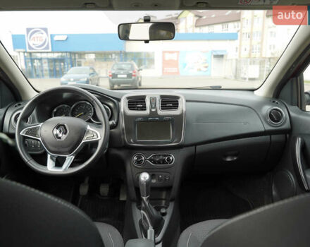 Червоний Рено Логан, об'ємом двигуна 1.5 л та пробігом 102 тис. км за 9800 $, фото 11 на Automoto.ua