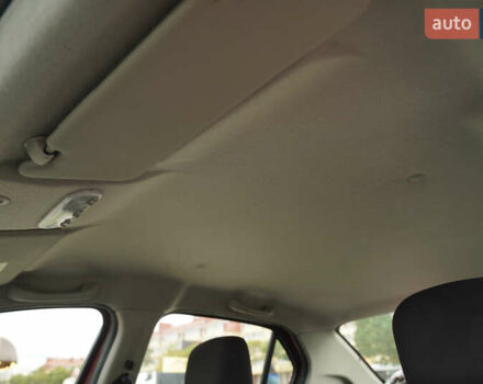 Червоний Рено Логан, об'ємом двигуна 1.5 л та пробігом 102 тис. км за 9800 $, фото 14 на Automoto.ua