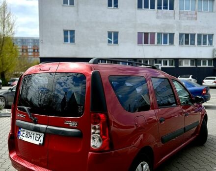 Красный Рено Логан, объемом двигателя 1.6 л и пробегом 304 тыс. км за 5500 $, фото 3 на Automoto.ua