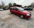 Красный Рено Логан, объемом двигателя 1.6 л и пробегом 200 тыс. км за 6001 $, фото 1 на Automoto.ua