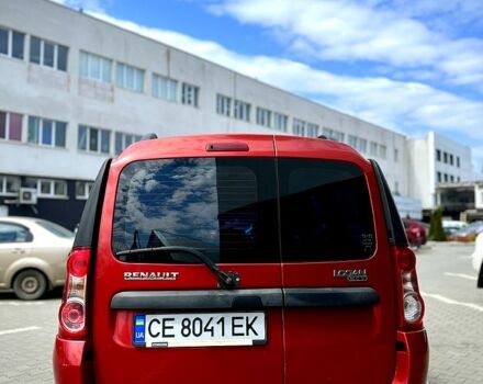 Красный Рено Логан, объемом двигателя 1.6 л и пробегом 304 тыс. км за 5500 $, фото 4 на Automoto.ua