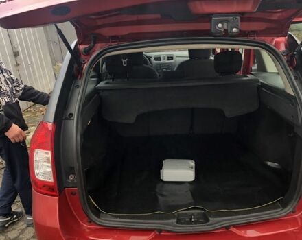 Червоний Рено Логан, об'ємом двигуна 0 л та пробігом 72 тис. км за 7500 $, фото 13 на Automoto.ua