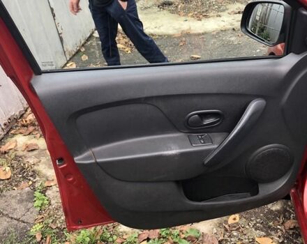 Червоний Рено Логан, об'ємом двигуна 0 л та пробігом 72 тис. км за 7500 $, фото 16 на Automoto.ua