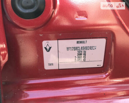 Красный Рено Логан, объемом двигателя 1.5 л и пробегом 171 тыс. км за 7700 $, фото 21 на Automoto.ua