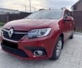 Красный Рено Логан, объемом двигателя 1.5 л и пробегом 35 тыс. км за 13250 $, фото 1 на Automoto.ua