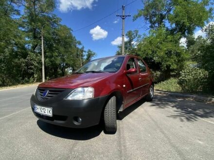Красный Рено Логан, объемом двигателя 1.4 л и пробегом 300 тыс. км за 3000 $, фото 1 на Automoto.ua