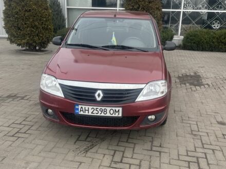 Червоний Рено Логан, об'ємом двигуна 1.6 л та пробігом 158 тис. км за 4700 $, фото 1 на Automoto.ua