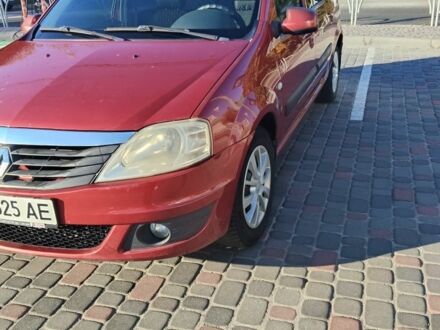 Червоний Рено Логан, об'ємом двигуна 1.6 л та пробігом 224 тис. км за 5517 $, фото 1 на Automoto.ua