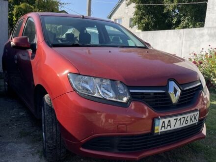 Красный Рено Логан, объемом двигателя 1.1 л и пробегом 337 тыс. км за 3950 $, фото 1 на Automoto.ua