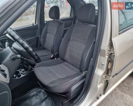 Рено Логан, об'ємом двигуна 1.46 л та пробігом 240 тис. км за 4000 $, фото 5 на Automoto.ua