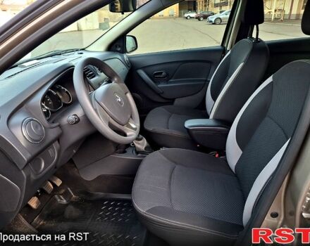 Рено Логан, объемом двигателя 12 л и пробегом 25 тыс. км за 6999 $, фото 8 на Automoto.ua