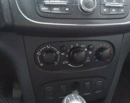 Рено Логан, объемом двигателя 1.6 л и пробегом 147 тыс. км за 5350 $, фото 14 на Automoto.ua