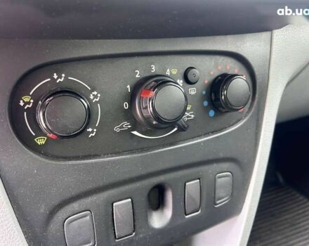 Рено Логан, об'ємом двигуна 0 л та пробігом 70 тис. км за 4990 $, фото 16 на Automoto.ua