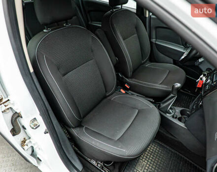 Рено Логан, об'ємом двигуна 1.5 л та пробігом 83 тис. км за 9978 $, фото 13 на Automoto.ua