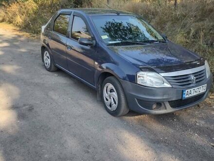 Рено Логан 2010 в Киеве на Automoto.ua Рено Логан, объемом двигателя 1.39 л и пробегом 250 тыс. км за 4500 $, фото 1 на Automoto.ua