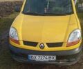 Желтый Рено Логан, объемом двигателя 1.5 л и пробегом 250 тыс. км за 1800 $, фото 2 на Automoto.ua