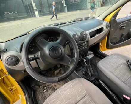 Жовтий Рено Логан, об'ємом двигуна 1.4 л та пробігом 171 тис. км за 4000 $, фото 3 на Automoto.ua