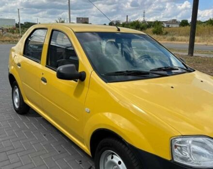 Жовтий Рено Логан, об'ємом двигуна 1.4 л та пробігом 171 тис. км за 4000 $, фото 2 на Automoto.ua