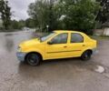Жовтий Рено Логан, об'ємом двигуна 1.4 л та пробігом 600 тис. км за 1999 $, фото 1 на Automoto.ua