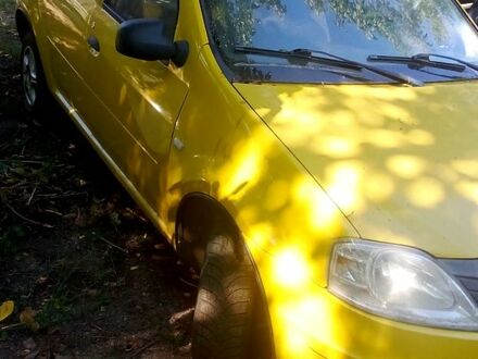 Рено Логан 2009 в Гайвороне на Automoto.ua Желтый Рено Логан, объемом двигателя 1.4 л и пробегом 0 тыс. км за 2800 $, фото 1 на Automoto.ua