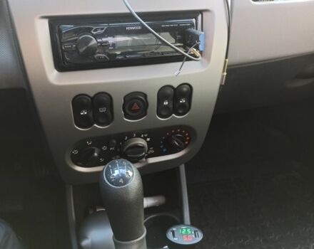 Серый Рено Логан, объемом двигателя 1.6 л и пробегом 113 тыс. км за 6500 $, фото 7 на Automoto.ua