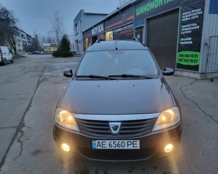 Серый Рено Логан, объемом двигателя 1.6 л и пробегом 189 тыс. км за 5999 $, фото 2 на Automoto.ua