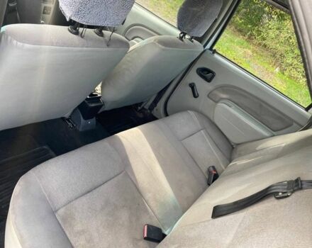 Рено Логан 2007 в Каменское - Днепродзержинск на Automoto.ua Серый Рено Логан, объемом двигателя 1.4 л и пробегом 175 тыс. км за 1500 $, фото 10 на Automoto.ua