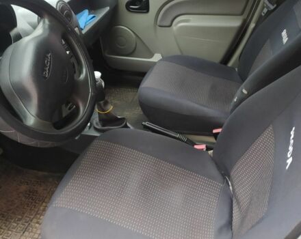 Серый Рено Логан, объемом двигателя 1.4 л и пробегом 2 тыс. км за 2500 $, фото 3 на Automoto.ua