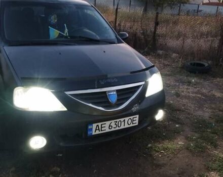 Серый Рено Логан, объемом двигателя 1.6 л и пробегом 350 тыс. км за 3000 $, фото 4 на Automoto.ua