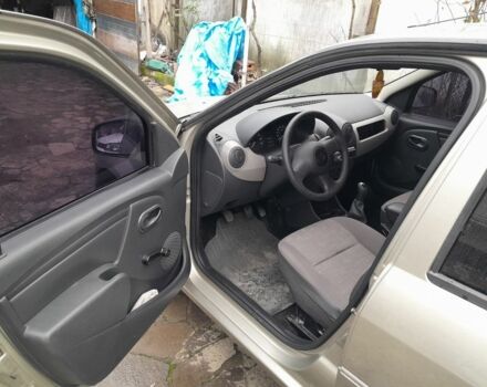 Серый Рено Логан, объемом двигателя 1.4 л и пробегом 169 тыс. км за 3083 $, фото 3 на Automoto.ua