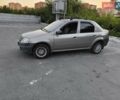 Серый Рено Логан, объемом двигателя 1.39 л и пробегом 34 тыс. км за 5000 $, фото 4 на Automoto.ua