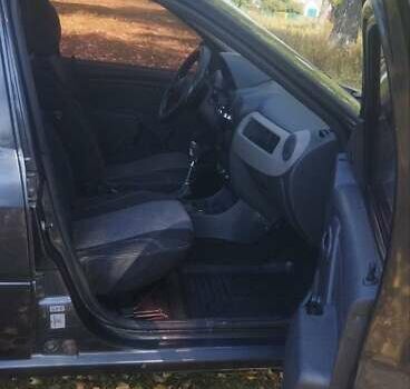 Сірий Рено Логан, об'ємом двигуна 1.39 л та пробігом 280 тис. км за 3600 $, фото 7 на Automoto.ua