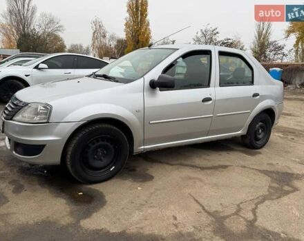 Сірий Рено Логан, об'ємом двигуна 1.39 л та пробігом 172 тис. км за 3350 $, фото 1 на Automoto.ua