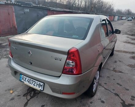 Серый Рено Логан, объемом двигателя 1.4 л и пробегом 110 тыс. км за 3800 $, фото 3 на Automoto.ua